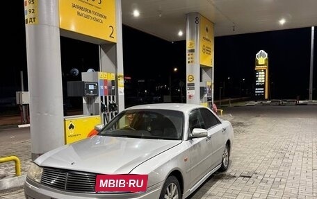 Nissan Gloria XI, 2001 год, 900 000 рублей, 23 фотография