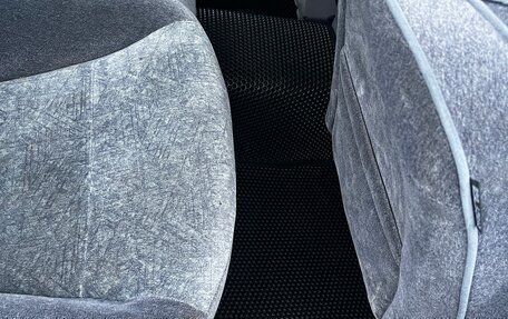 Nissan Gloria XI, 2001 год, 900 000 рублей, 29 фотография