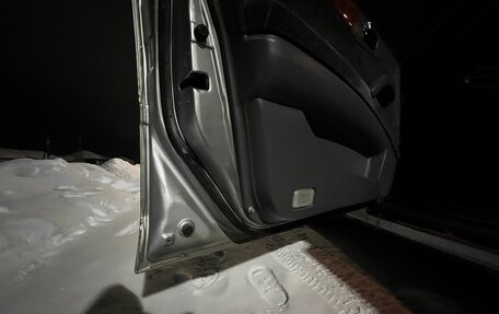 Nissan Gloria XI, 2001 год, 900 000 рублей, 31 фотография