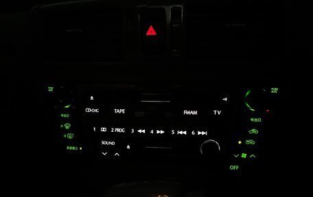 Nissan Gloria XI, 2001 год, 900 000 рублей, 38 фотография