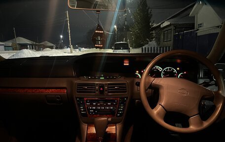 Nissan Gloria XI, 2001 год, 900 000 рублей, 36 фотография