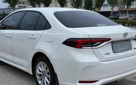 Toyota Corolla, 2022 год, 1 200 000 рублей, 4 фотография