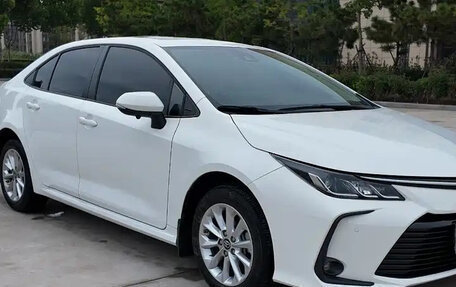 Toyota Corolla, 2022 год, 1 200 000 рублей, 3 фотография
