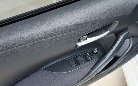 Toyota Corolla, 2022 год, 1 200 000 рублей, 11 фотография