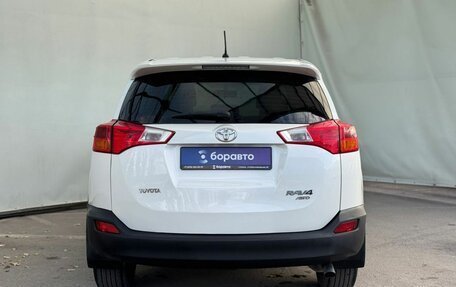 Toyota RAV4, 2015 год, 1 770 000 рублей, 11 фотография