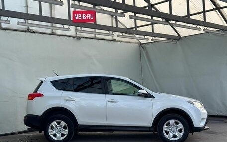 Toyota RAV4, 2015 год, 1 770 000 рублей, 8 фотография