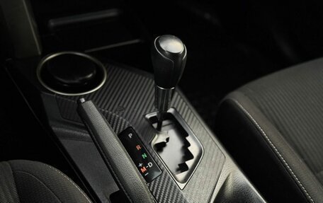 Toyota RAV4, 2015 год, 1 770 000 рублей, 14 фотография