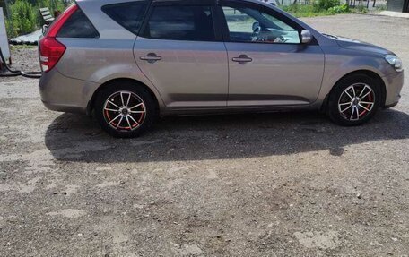 KIA cee'd I рестайлинг, 2011 год, 900 000 рублей, 2 фотография