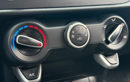 KIA Rio IV, 2020 год, 1 590 000 рублей, 22 фотография