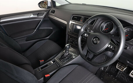 Volkswagen Golf VII, 2016 год, 1 949 000 рублей, 10 фотография