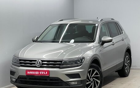 Volkswagen Tiguan II, 2018 год, 2 150 000 рублей, 1 фотография