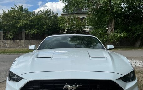 Ford Mustang VI рестайлинг, 2017 год, 2 800 000 рублей, 1 фотография