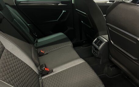 Volkswagen Tiguan II, 2018 год, 2 150 000 рублей, 13 фотография