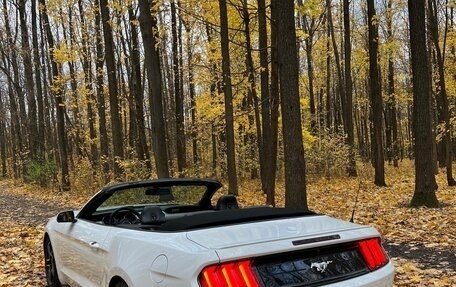 Ford Mustang VI рестайлинг, 2017 год, 2 800 000 рублей, 6 фотография