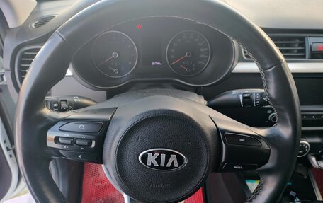 KIA Rio IV, 2019 год, 1 300 000 рублей, 3 фотография