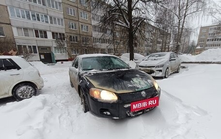 Dodge Stratus II, 2002 год, 230 000 рублей, 2 фотография
