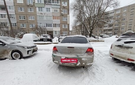 Dodge Stratus II, 2002 год, 230 000 рублей, 3 фотография