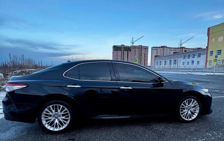 Toyota Camry, 2018 год, 2 750 000 рублей, 5 фотография