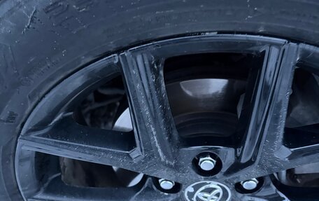 Toyota RAV4, 2018 год, 2 750 000 рублей, 14 фотография