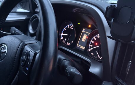 Toyota RAV4, 2018 год, 2 750 000 рублей, 12 фотография