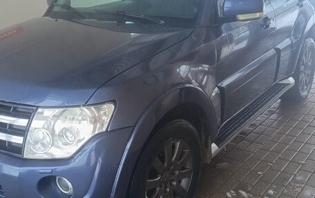 Mitsubishi Pajero IV, 2007 год, 800 000 рублей, 2 фотография