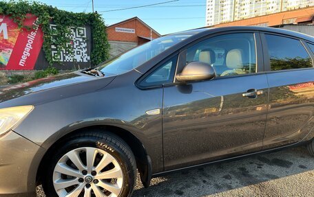 Opel Astra J, 2012 год, 975 000 рублей, 3 фотография