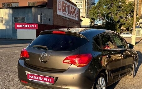 Opel Astra J, 2012 год, 975 000 рублей, 9 фотография