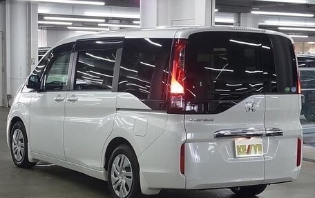 Honda Stepwgn IV, 2016 год, 1 610 003 рублей, 2 фотография