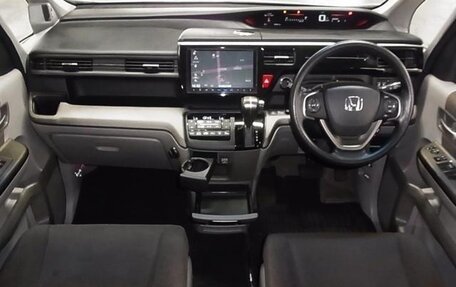 Honda Stepwgn IV, 2016 год, 1 610 003 рублей, 8 фотография