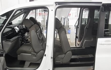 Honda Stepwgn IV, 2016 год, 1 610 003 рублей, 19 фотография