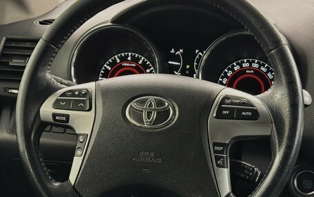 Toyota Highlander III, 2012 год, 1 820 000 рублей, 10 фотография