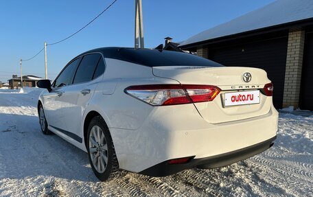 Toyota Camry, 2019 год, 3 300 000 рублей, 5 фотография