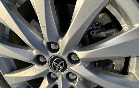 Toyota Camry, 2019 год, 3 300 000 рублей, 10 фотография