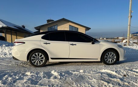 Toyota Camry, 2019 год, 3 300 000 рублей, 8 фотография