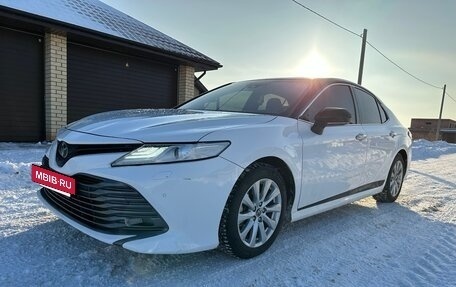 Toyota Camry, 2019 год, 3 300 000 рублей, 4 фотография