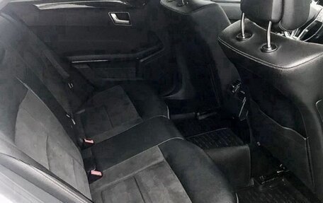 Mercedes-Benz E-Класс, 2012 год, 3 200 000 рублей, 28 фотография