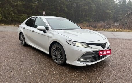 Toyota Camry, 2020 год, 3 000 000 рублей, 3 фотография