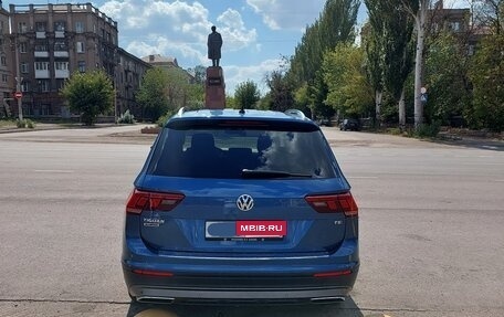 Volkswagen Tiguan II, 2019 год, 2 350 000 рублей, 6 фотография