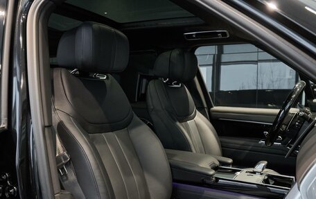 Land Rover Range Rover IV рестайлинг, 2025 год, 25 000 000 рублей, 8 фотография