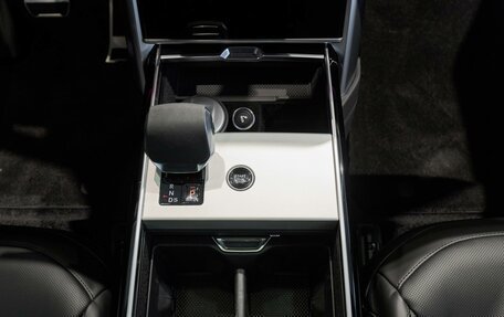 Land Rover Range Rover IV рестайлинг, 2025 год, 25 000 000 рублей, 20 фотография