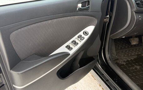 Hyundai Solaris II рестайлинг, 2012 год, 750 000 рублей, 11 фотография