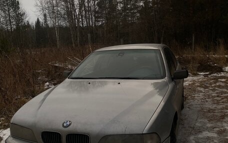 BMW 5 серия, 2002 год, 490 000 рублей, 3 фотография