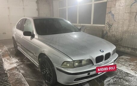 BMW 5 серия, 2002 год, 490 000 рублей, 7 фотография