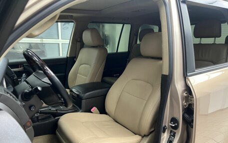 Toyota Land Cruiser 200, 2010 год, 3 049 900 рублей, 8 фотография