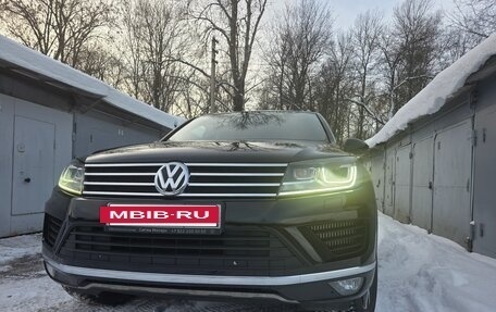 Volkswagen Touareg III, 2017 год, 4 880 000 рублей, 4 фотография