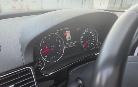 Volkswagen Touareg III, 2017 год, 4 880 000 рублей, 15 фотография