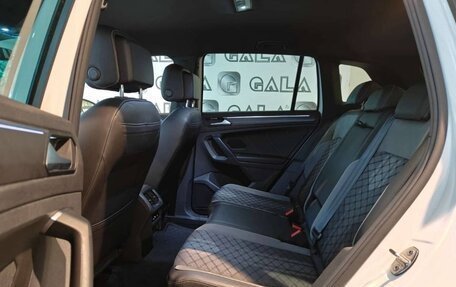 Volkswagen Tiguan II, 2021 год, 2 400 000 рублей, 8 фотография