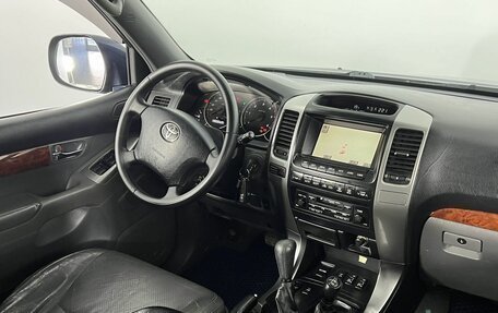 Toyota Land Cruiser Prado 120 рестайлинг, 2004 год, 1 359 000 рублей, 14 фотография