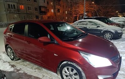 Hyundai Solaris II рестайлинг, 2016 год, 900 000 рублей, 1 фотография