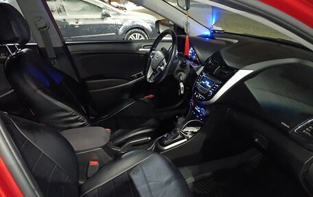 Hyundai Solaris II рестайлинг, 2016 год, 900 000 рублей, 2 фотография